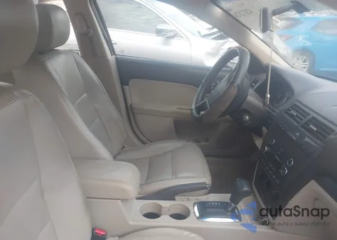 2008 Ford Fusion Se z USA, uszkodzony, nr VIN 3FAHP07158R269755